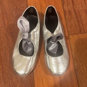 Crazy 8 Silver Kids Dress Shoes